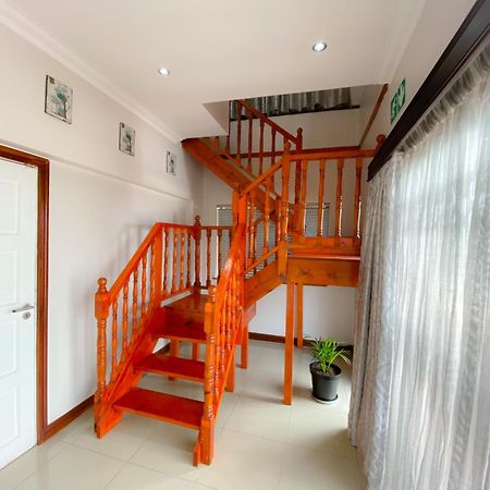 The Meritus Guest House Westville Экстерьер фото