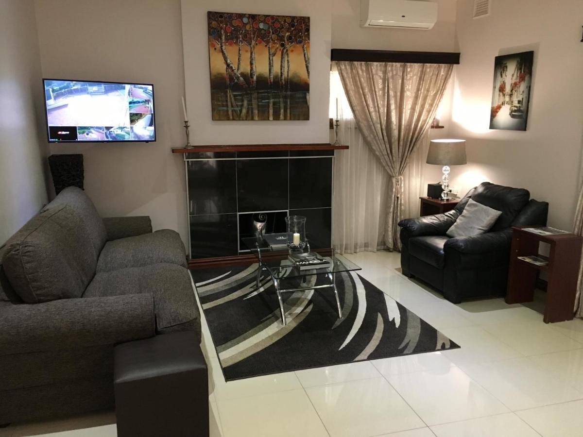 The Meritus Guest House Westville Экстерьер фото