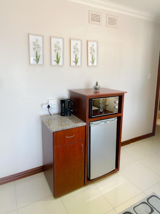 The Meritus Guest House Westville Экстерьер фото